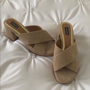 Jaggar Suede Sandals